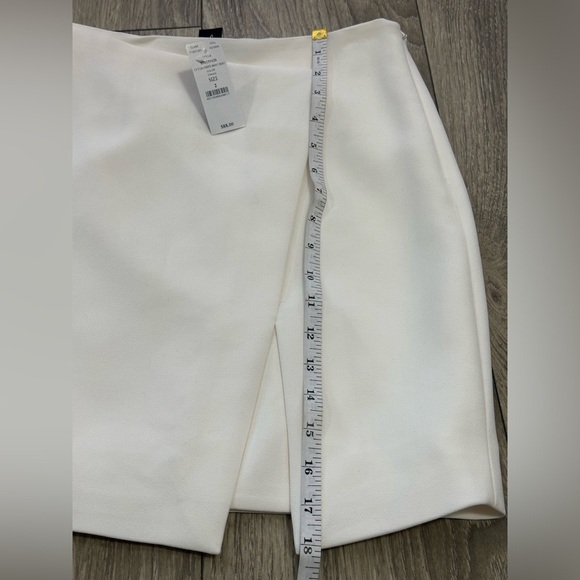 🤍 NWT White House Black Market Cream Pencil Skirt – Size 2  🤍 - Picture 3 of 11